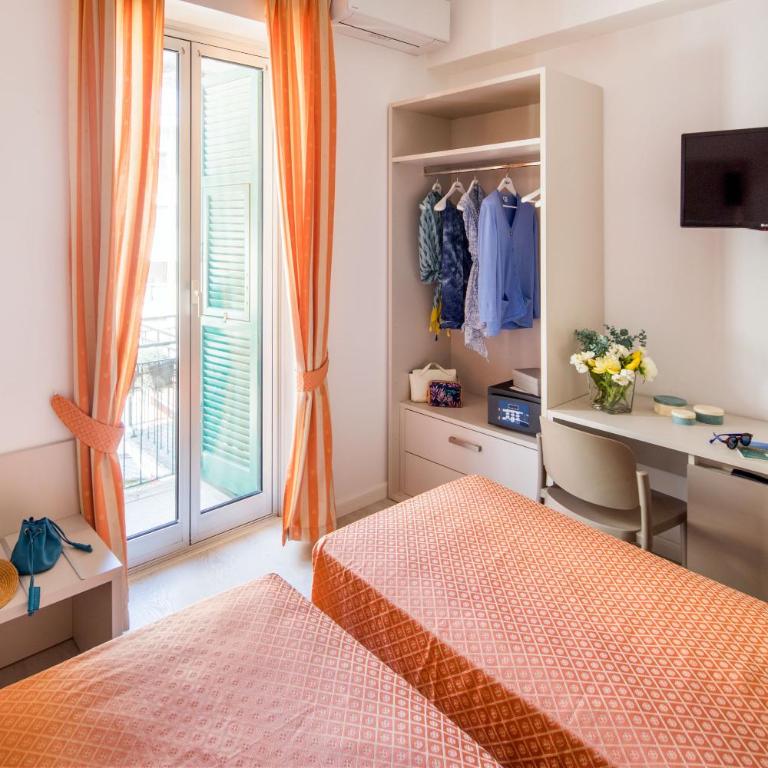 Albergo La Piazzetta - Camera Doppia con Letti Singoli - 3