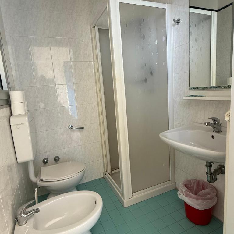 Rooms Casa Celeste sul Mare - Camera Quadrupla con Bagno Privato - 3
