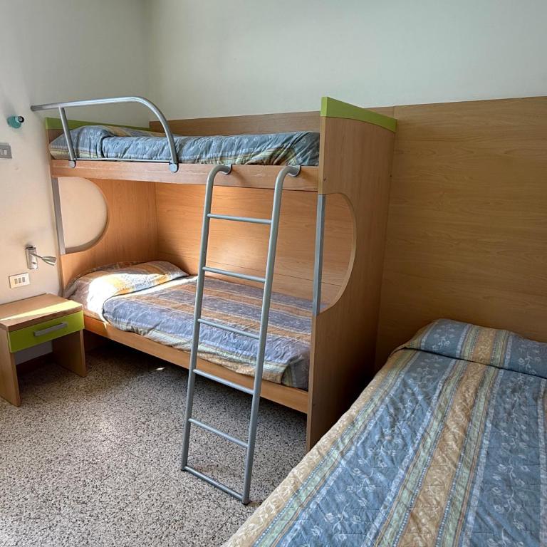Rooms Casa Celeste sul Mare - Camera Familiare con Bagno Privato - 3