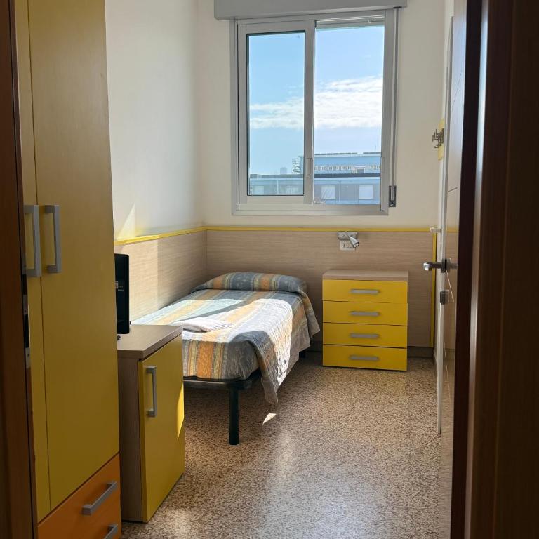 Rooms Casa Celeste sul Mare - Camera Doppia con Letti Singoli con Bagno Privato - 4
