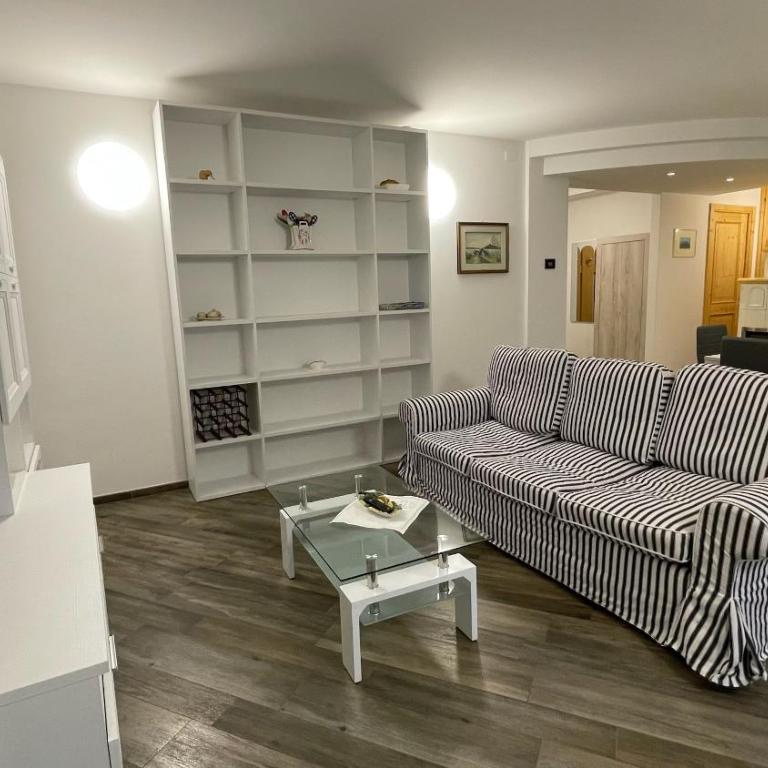 Appartamenti Bion - Appartamento con Vista e Balcone - 7