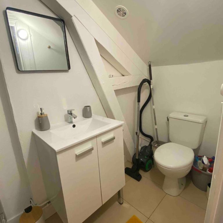 Studio Cosy Centre de Reims - One-Bedroom Apartment - 4