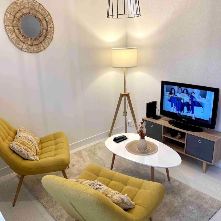 Studio Cosy Centre de Reims - One-Bedroom Apartment - 11