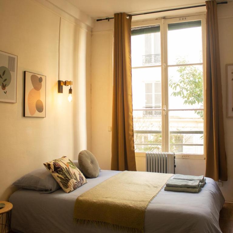 Saint Germain de Près tout équipé - Emplacement exceptionnel au Coeur de Paris - Chambre Double Économique - 5