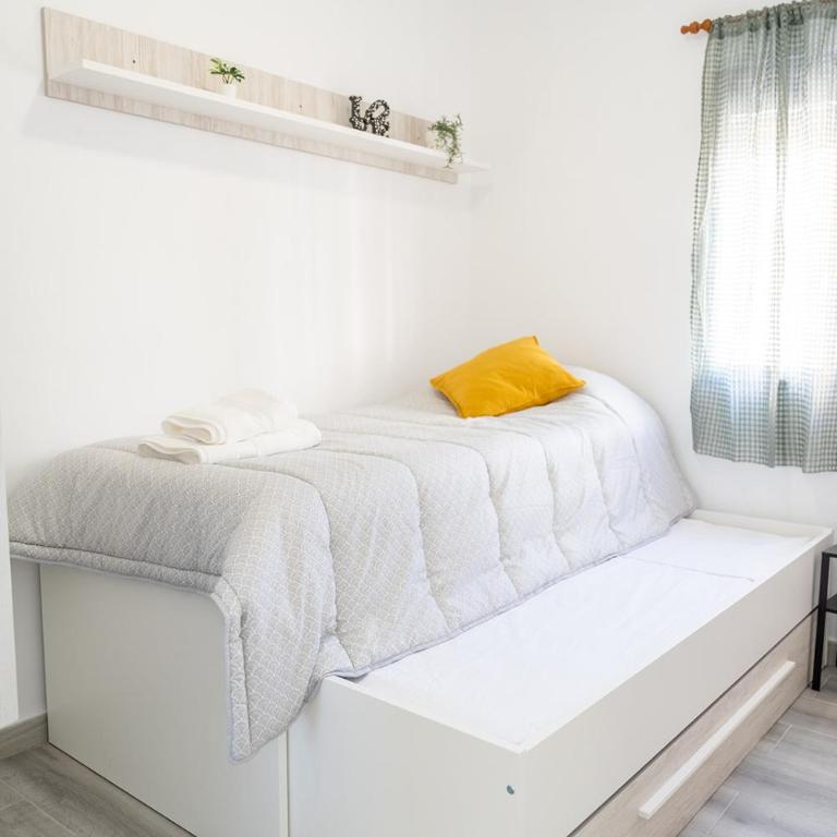 ATP La Rambla Pintor a 5 minutos del Centro de Almería, Plaza de Toros, Wifi Gratis! - Apartamento de 2 dormitorios - 20