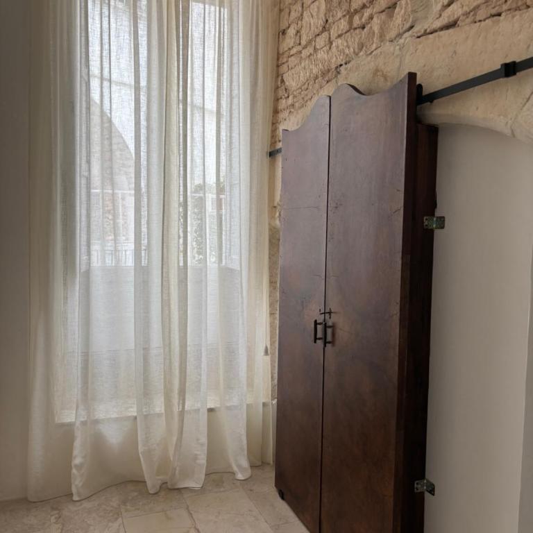 Civico 18 - Two-Bedroom Apartment with Balcony - 24