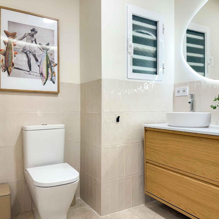 Sofisticación y elegancia en playa del Postiguet - Three-Bedroom Apartment - 6