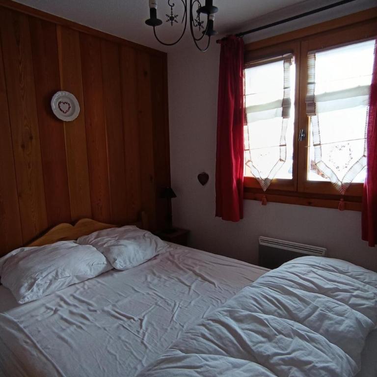 Chalet Du Bois De Suffin N 8 - Appartement cosy à 50m des pistes ! Plein sud - Terrasse - garage MAE-8664 - Appartement - 6