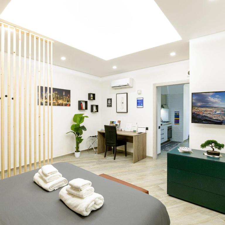 Home4Apartment Salerno center, private patio - Appartamento Superior - 5