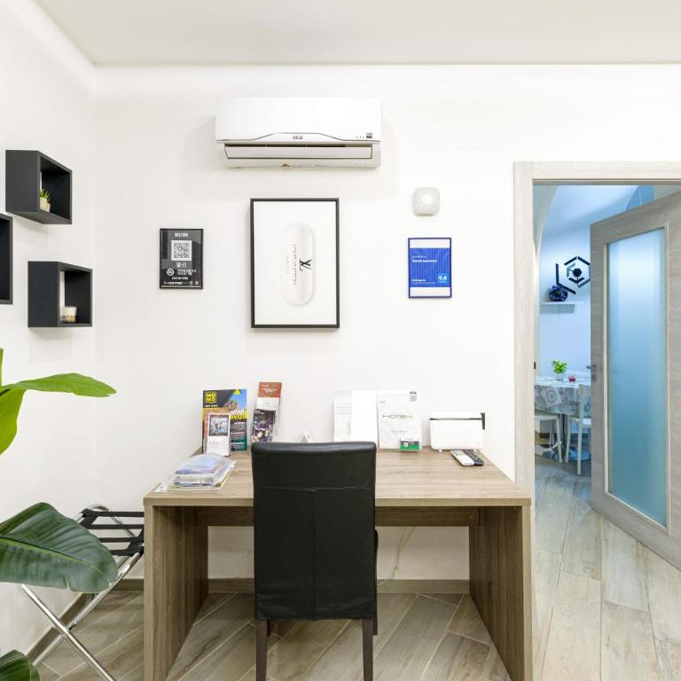 Home4Apartment Salerno center, private patio - Appartamento Superior - 21