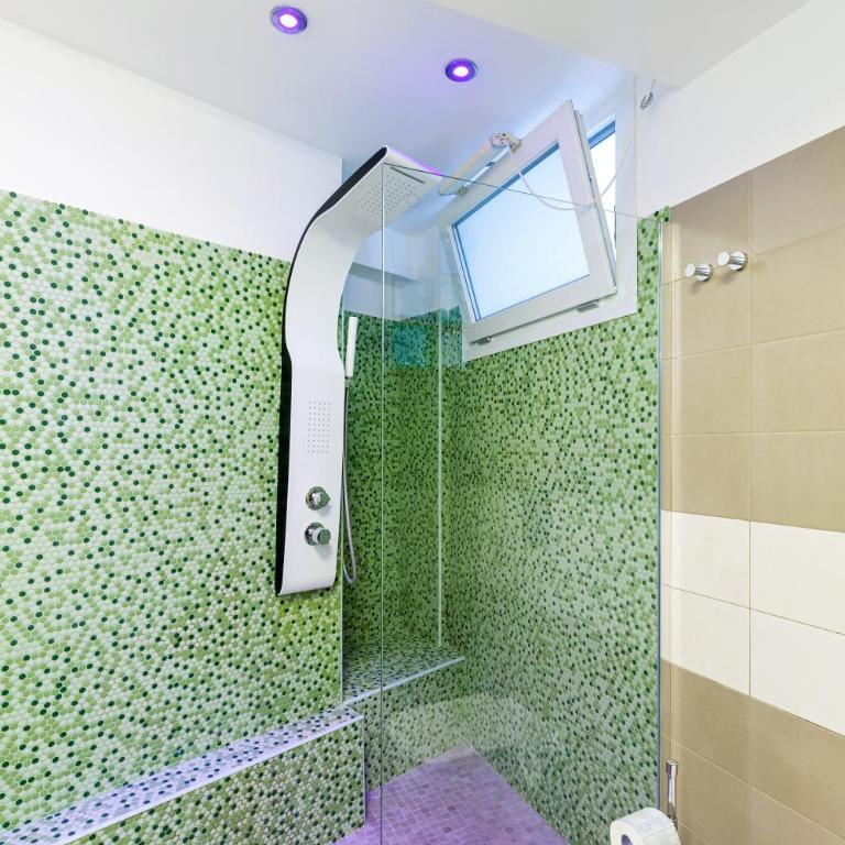 Home4Apartment Salerno center, private patio - Appartamento Superior - 9