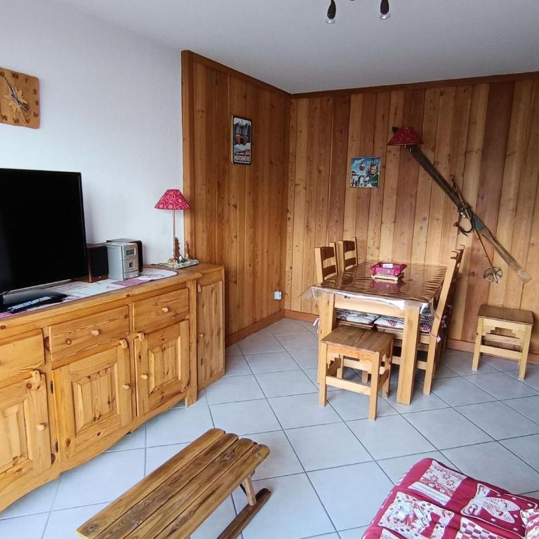 Chalet Du Bois De Suffin N°10 - Appartement cosy à 20m des pistes ! Plein sud - Terrasse - Garage MAE-8844 - Appartement - 3