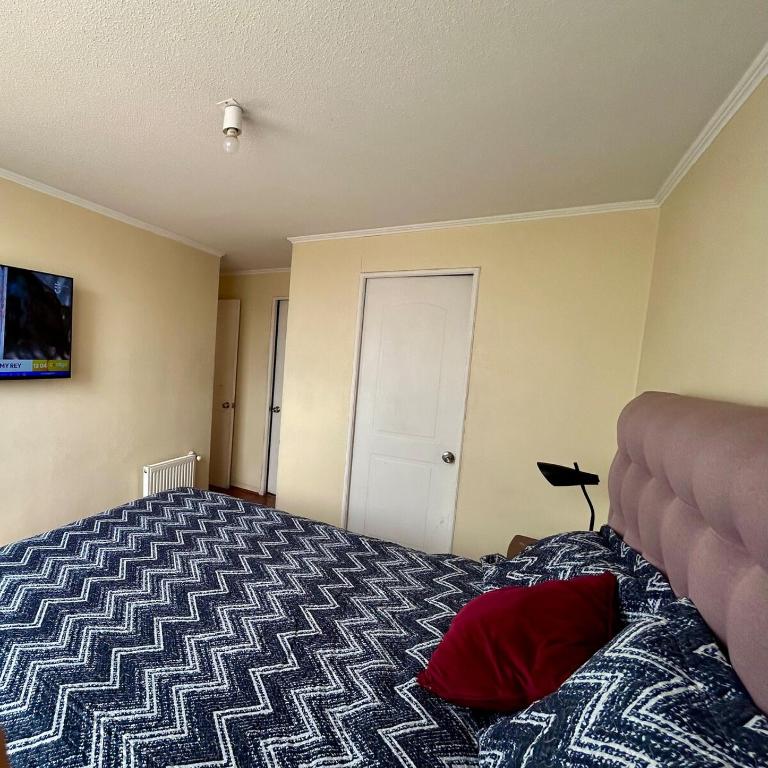 Apartment a few steps from Bustamante Parque Metro - Three-Bedroom Apartment - 12