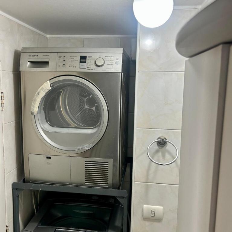 Apartment a few steps from Bustamante Parque Metro - Three-Bedroom Apartment - 35