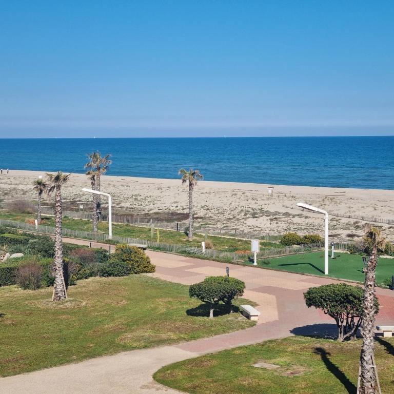 Front de mer, WIFI, très joli et moderne appt 1 chambre, 4 couchages, Palm Beach - One-Bedroom Apartment - 4
