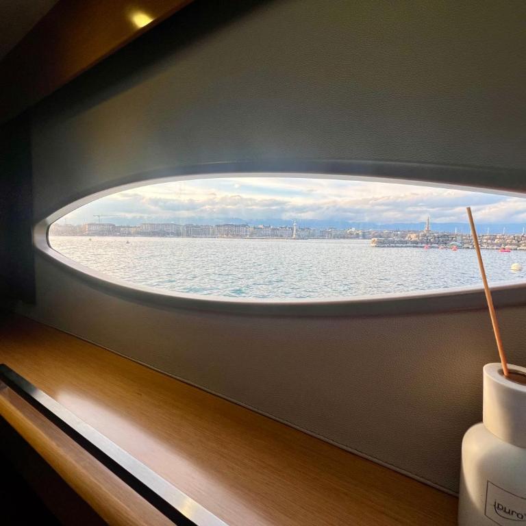 Floatinn Boat-BnB - Chambre Double – Vue sur Lac - 4