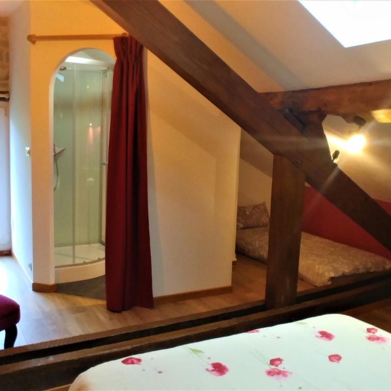 La Maison des Bambous - Chambre Quadruple avec Salle de Bains Privative - 6