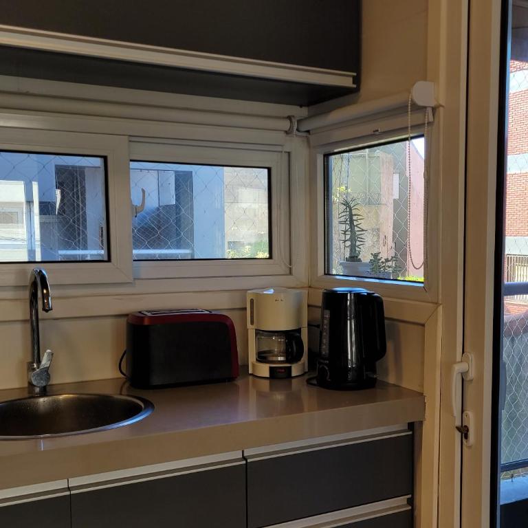 2 amb Balcón y parrilla en Mogotes frente al ACA - Apartamento de 1 dormitorio - 14