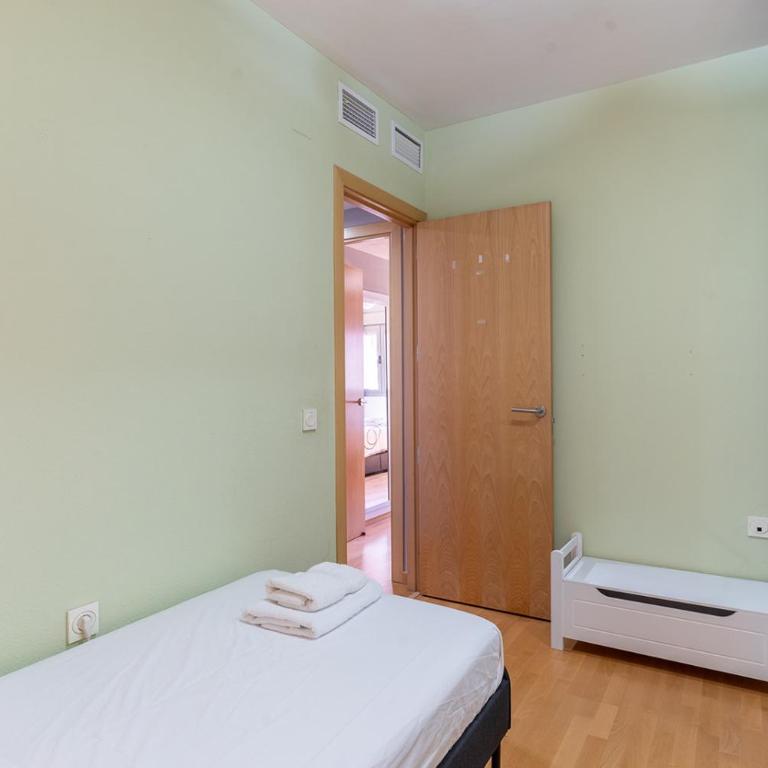 ATP La Goleta a 5 minutos de la Playa, Piscina, Wifi y Parking Privado Gratis! - Apartamento de 3 dormitorios - 22