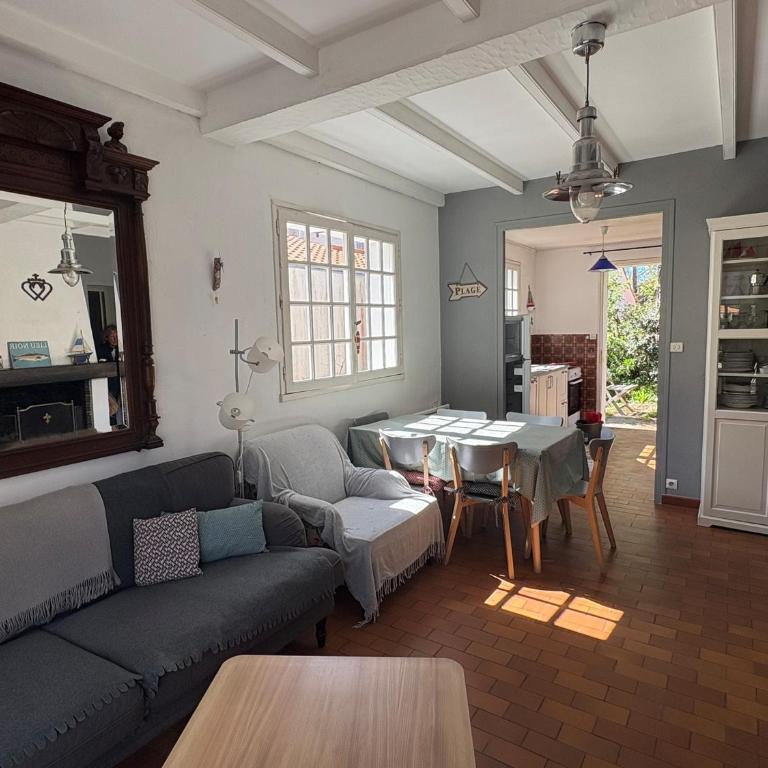Maison pour 6 pers. proche forêt, terrasse, animaux admis - FR-1-323-469 - Maison de Vacances - 19