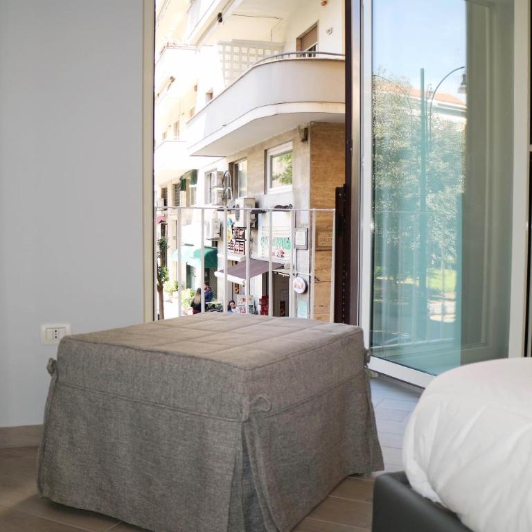Riviera Luxury Suites - Camera Matrimoniale Deluxe con Balcone - 12