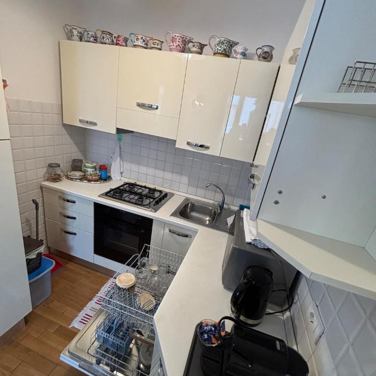 Spacious 2BR 2 Bathrooms 650m from Tower Modern Quiet - Appartamento con 2 Camere da Letto - 69