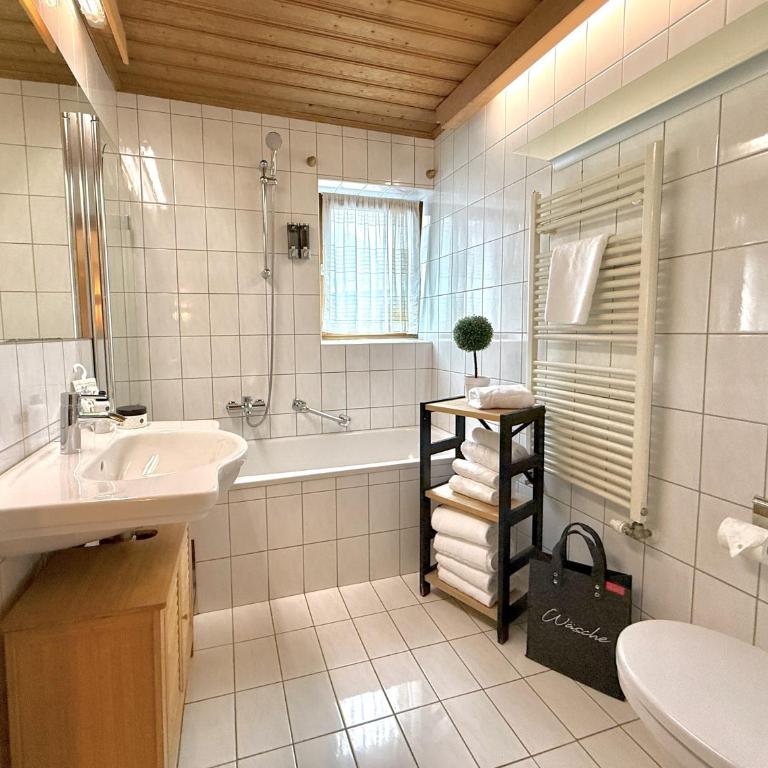 BELLE KITZ im Zentrum by Belle Stay - Appartement 3 Chambres avec Terrasse - 22