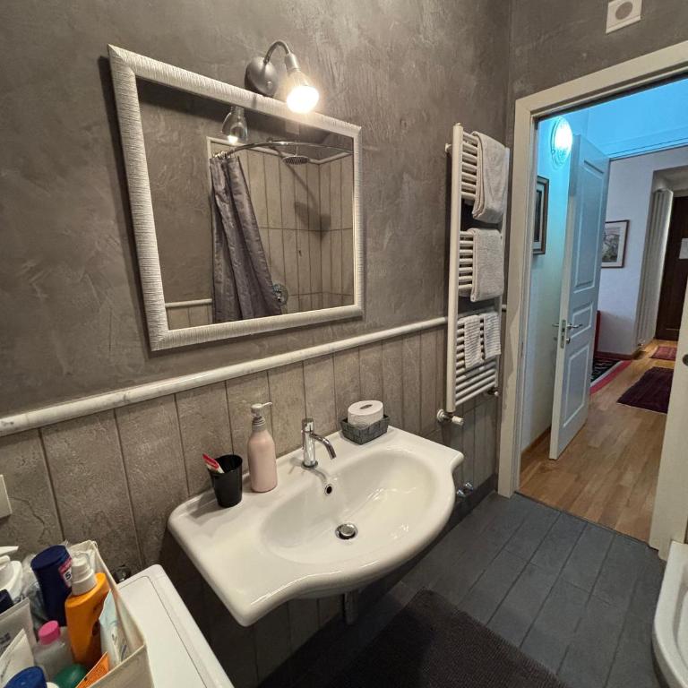 Spacious 2BR 2 Bathrooms 650m from Tower Modern Quiet - Appartamento con 2 Camere da Letto - 21
