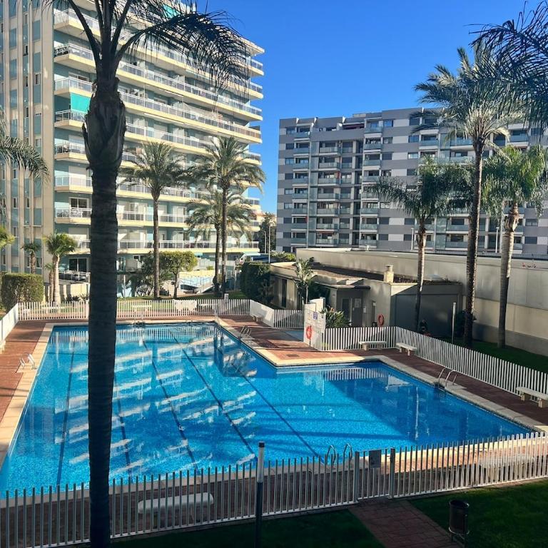 Modern apartment with a big pool and free parking - Apartamento de 2 dormitorios - 3