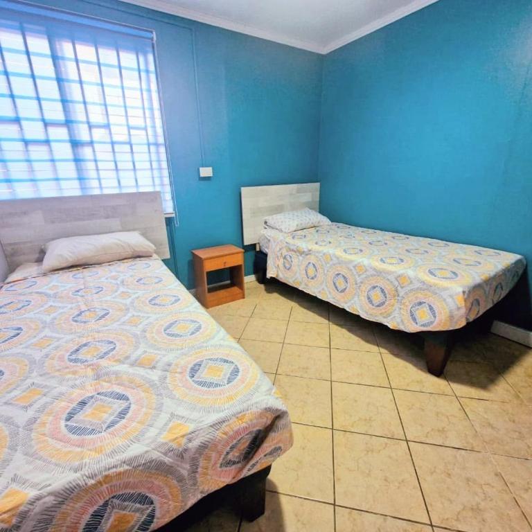 Hostal Turi - Habitación Doble con baño privado - 3