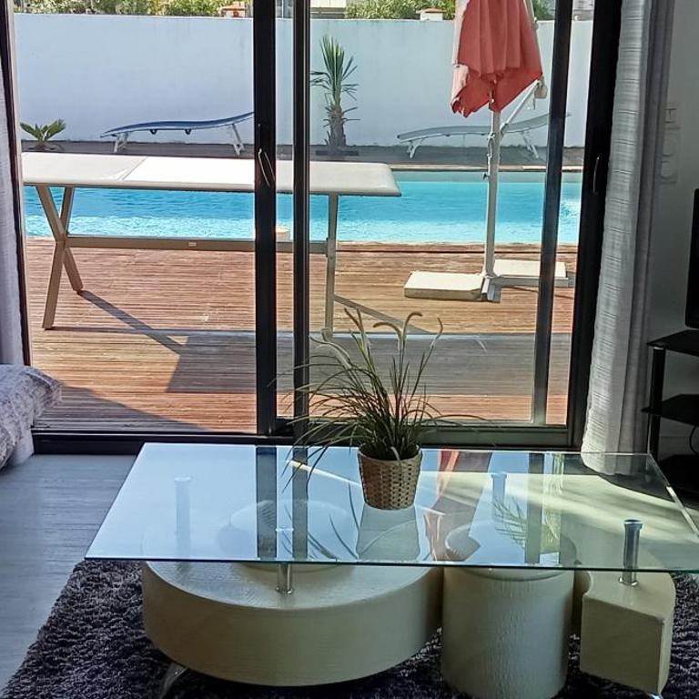 Villa familiale avec piscine chauffée calme proche du centre - Villa 3 Chambres - 8