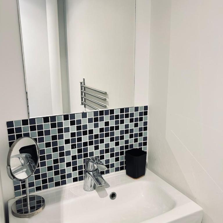 Maison de charme Reims 8 chambres, 8 salle de bain - Appartamento - 40