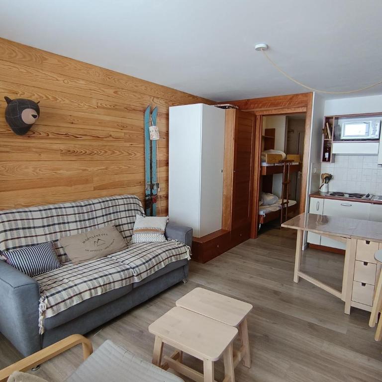 Superbe studio rénové 4 pers - Accès direct pistes - Balcon - FR-1-445-57 - Studio - 1