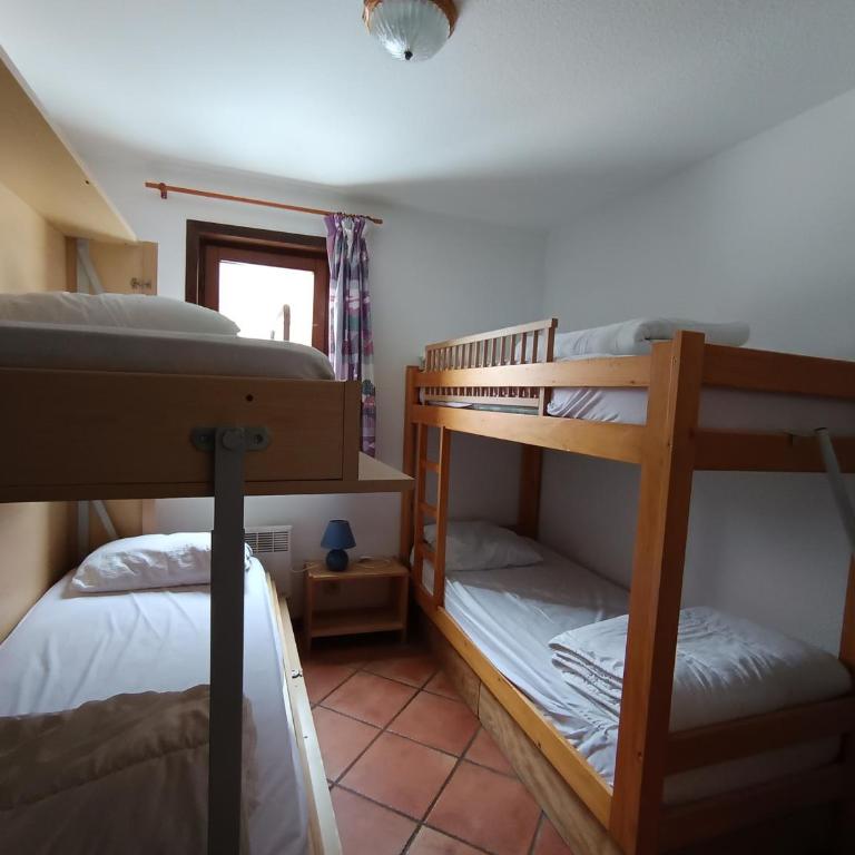 Appartement idéalement situé proche des pistes, animaux acceptés, parking inclus - FR-1-445-110 - Appartamento (8 Adulti) - 5