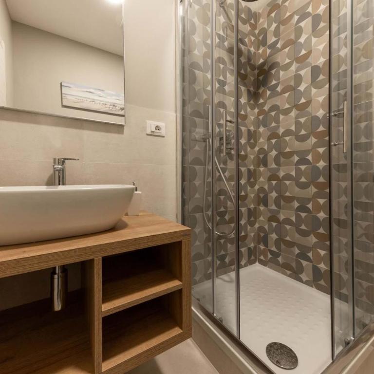 auntieshouseroma - Camera Matrimoniale con Bagno Privato - 6