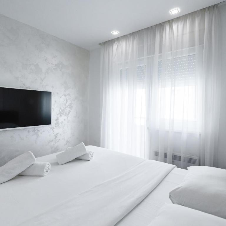 White Apartments - Studio Apartman - 6