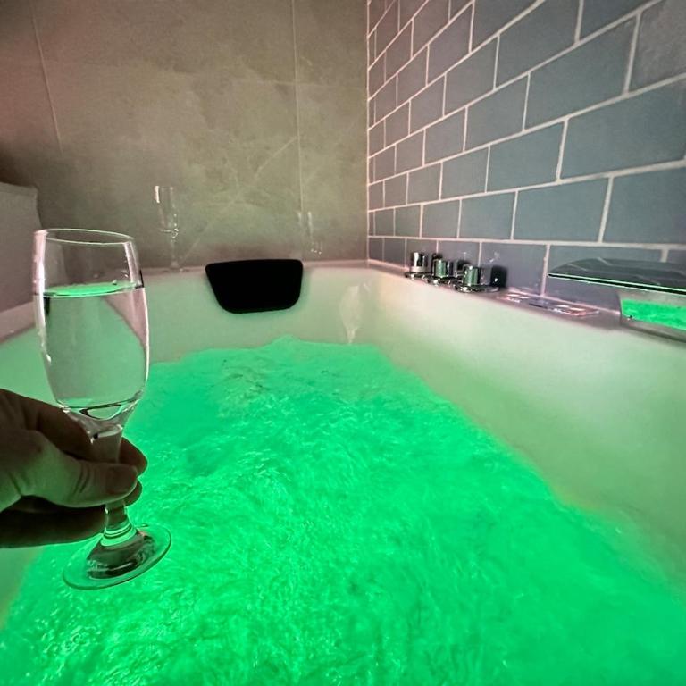 Magic suite avec Balnéo, Sauna et terrasse - Appartement 1 Chambre - 4