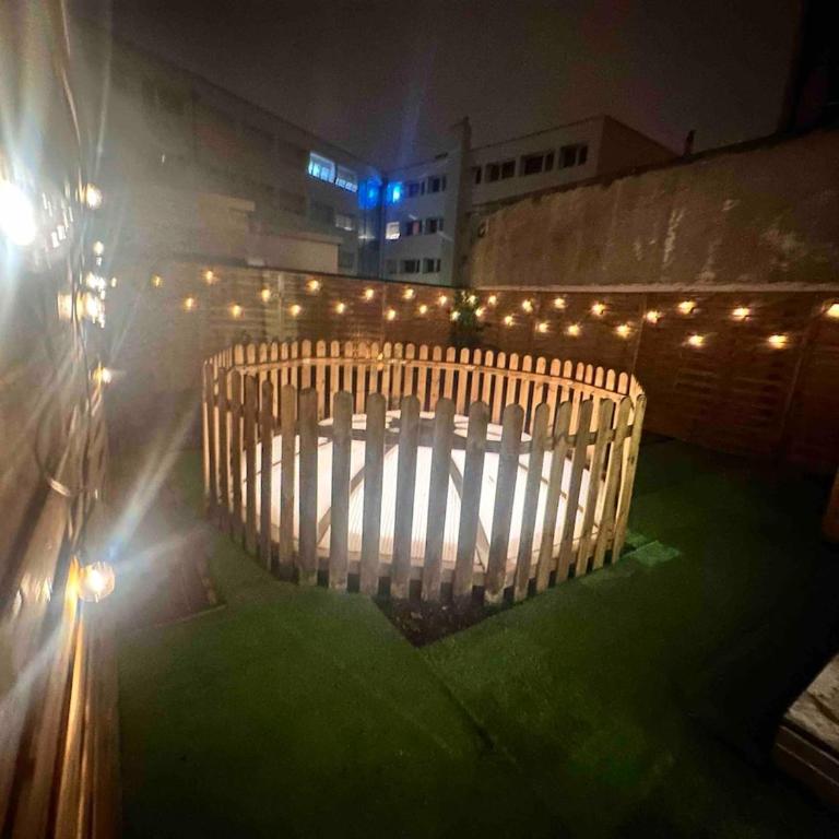Magic suite avec Balnéo, Sauna et terrasse - Appartement 1 Chambre - 25