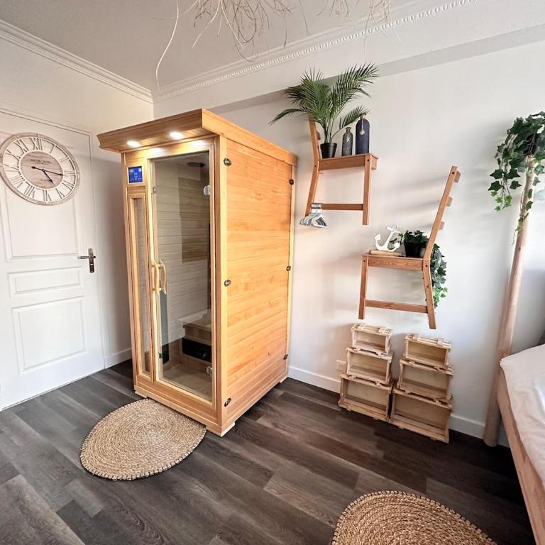 Magic suite avec Balnéo, Sauna et terrasse - Appartement 1 Chambre - 37