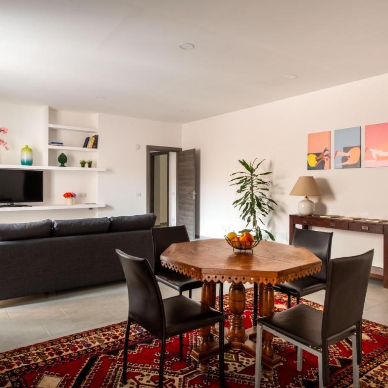 Civico 61 - Appartamento con 2 Camere da Letto - 2