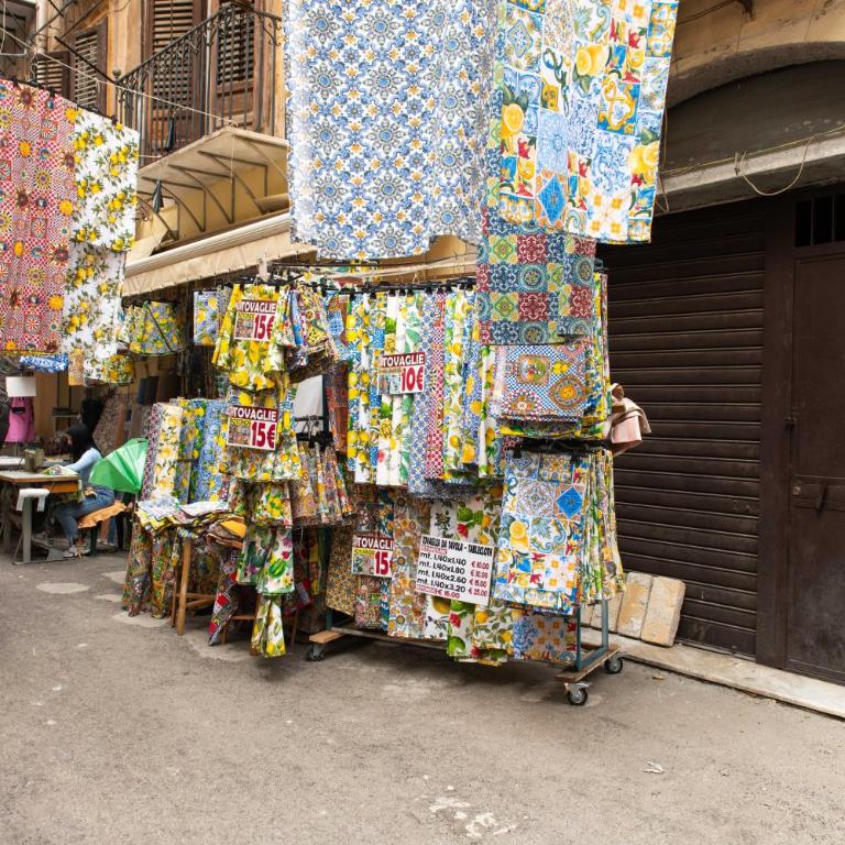 Civico 61 - Appartamento con 2 Camere da Letto - 32