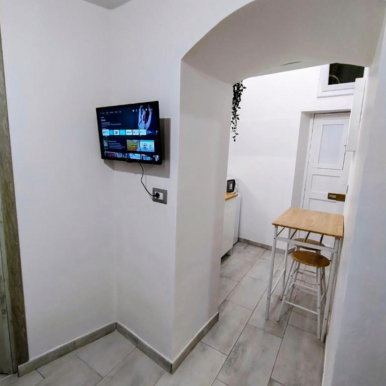 Lucky Home - One-Bedroom House - 8