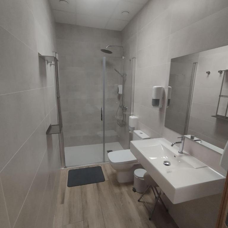 dpaso Urban Hostel - Habitación Familiar con baño privado - 9