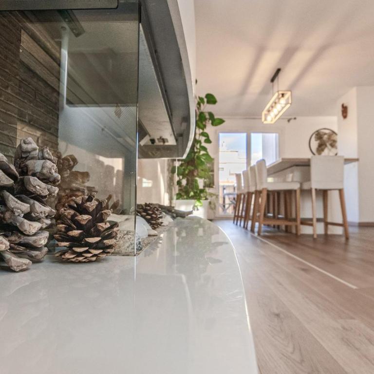 Beautiful 3 room apartment - Parking -Centre -Tram - Apartamento - 12