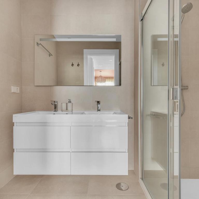Casa Carlota - new build apartment in Torre del Mar - Apartamento Deluxe de 2 dormitorios con vistas al jardín - 10