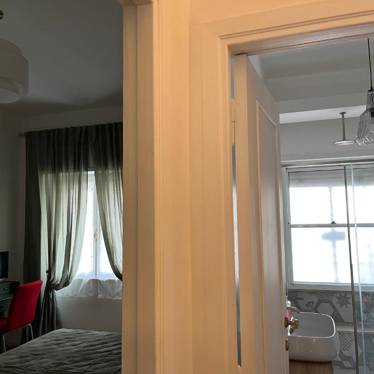 The Rose Apt - One-Bedroom Apartment - 10