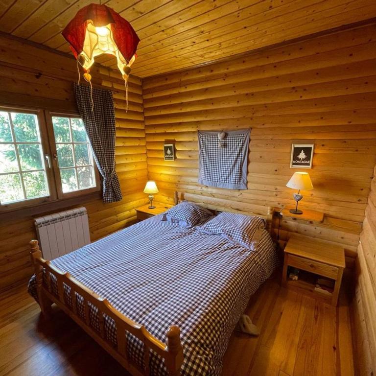 Chalet confortable avec cheminée et garage aux Angles - Two-Bedroom Chalet - 4