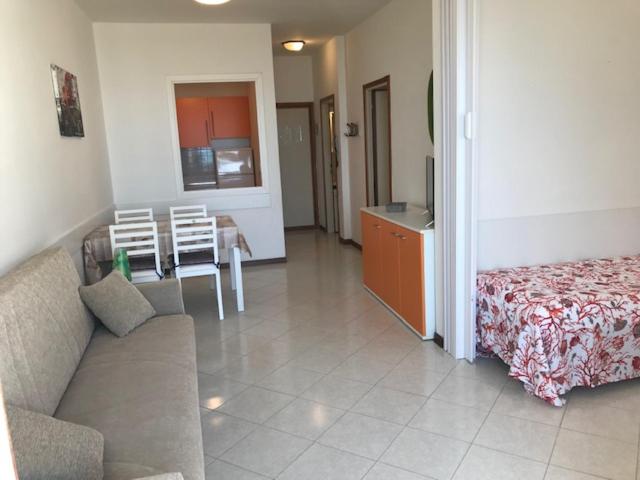 Residence Mexico Colla FRONTE MARE - Appartamento con 1 Camera da Letto, Balcone e Vista Mare - 10