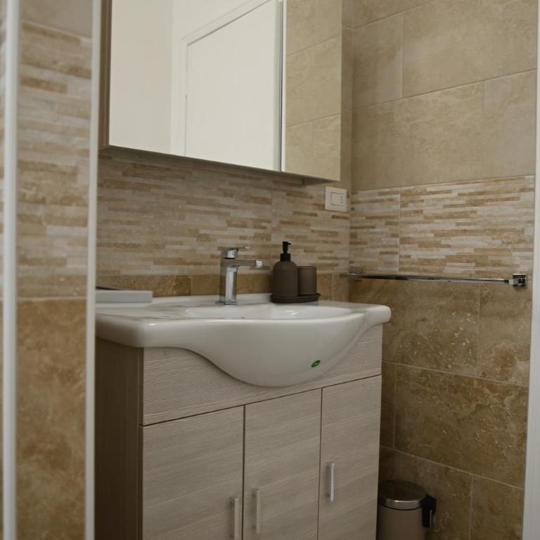 Vatican Firefly House - Appartamento con 2 Camere da Letto - 32
