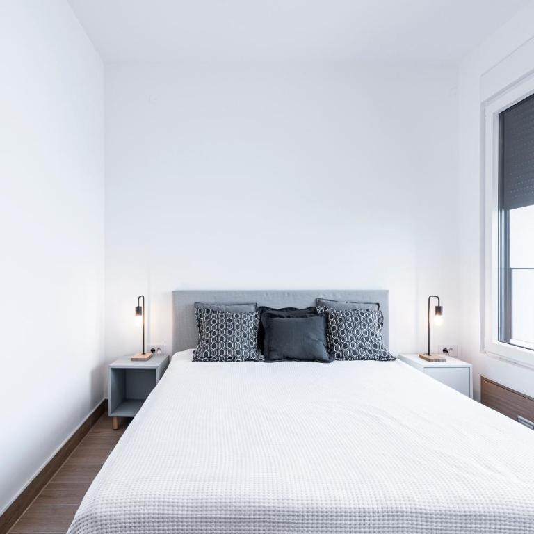 Novi Sad's Quiet Quarters - Apartman sa 3 Spavaće Sobe - 12